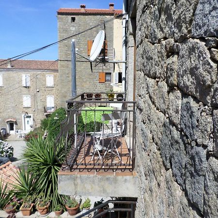 Appartement De Charme Entre Mer Et Montagne Sollacaro Exteriér fotografie